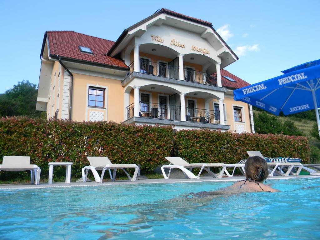 Vila Silva Marija Apartments Pišece Eksteriør billede