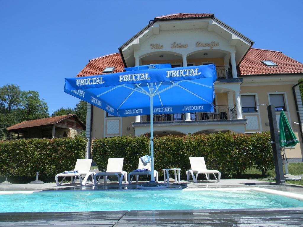 Vila Silva Marija Apartments Pišece Eksteriør billede